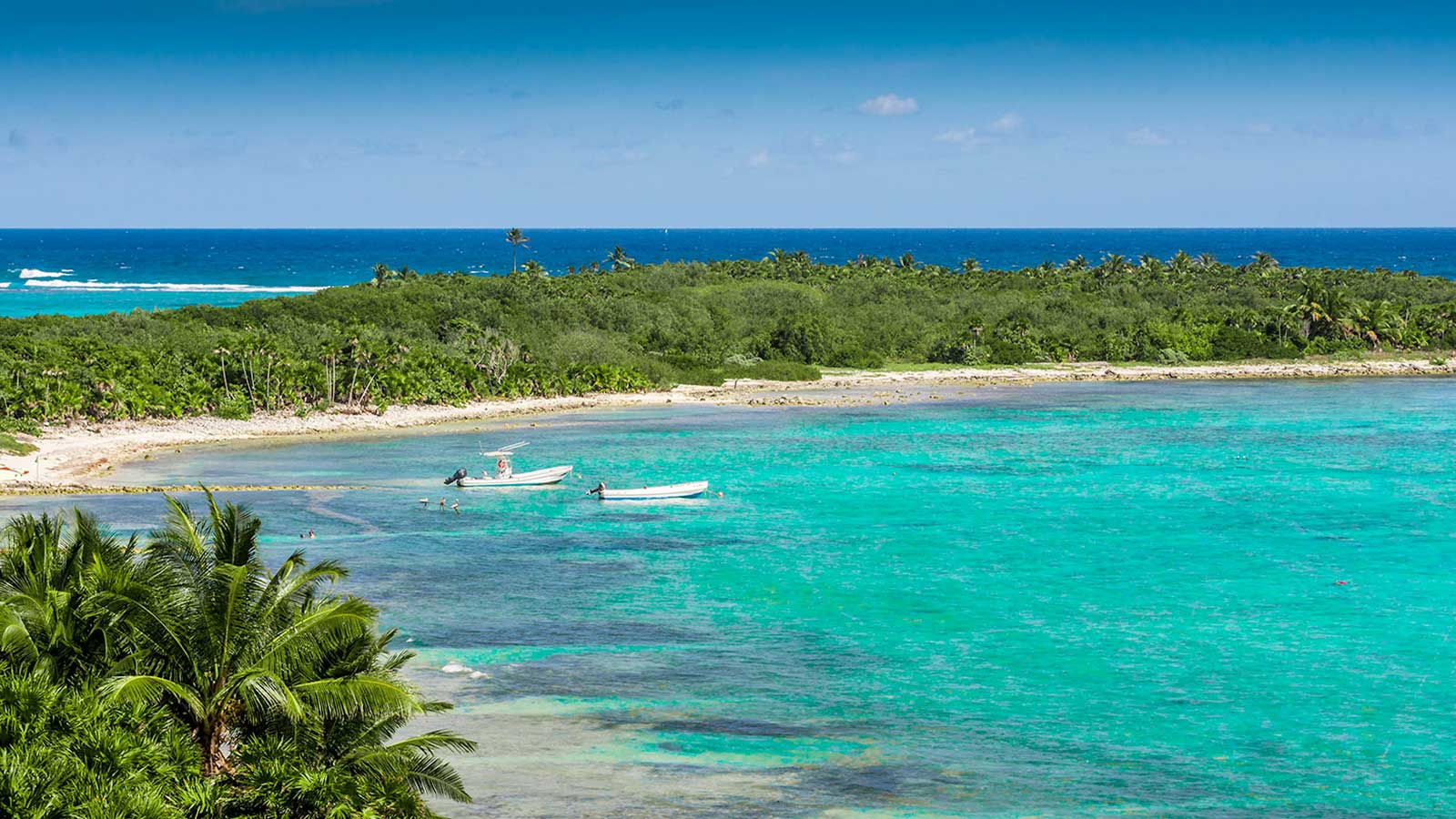 BEACHFRONT LOT FOR SALE IN SOLIMAN BAY